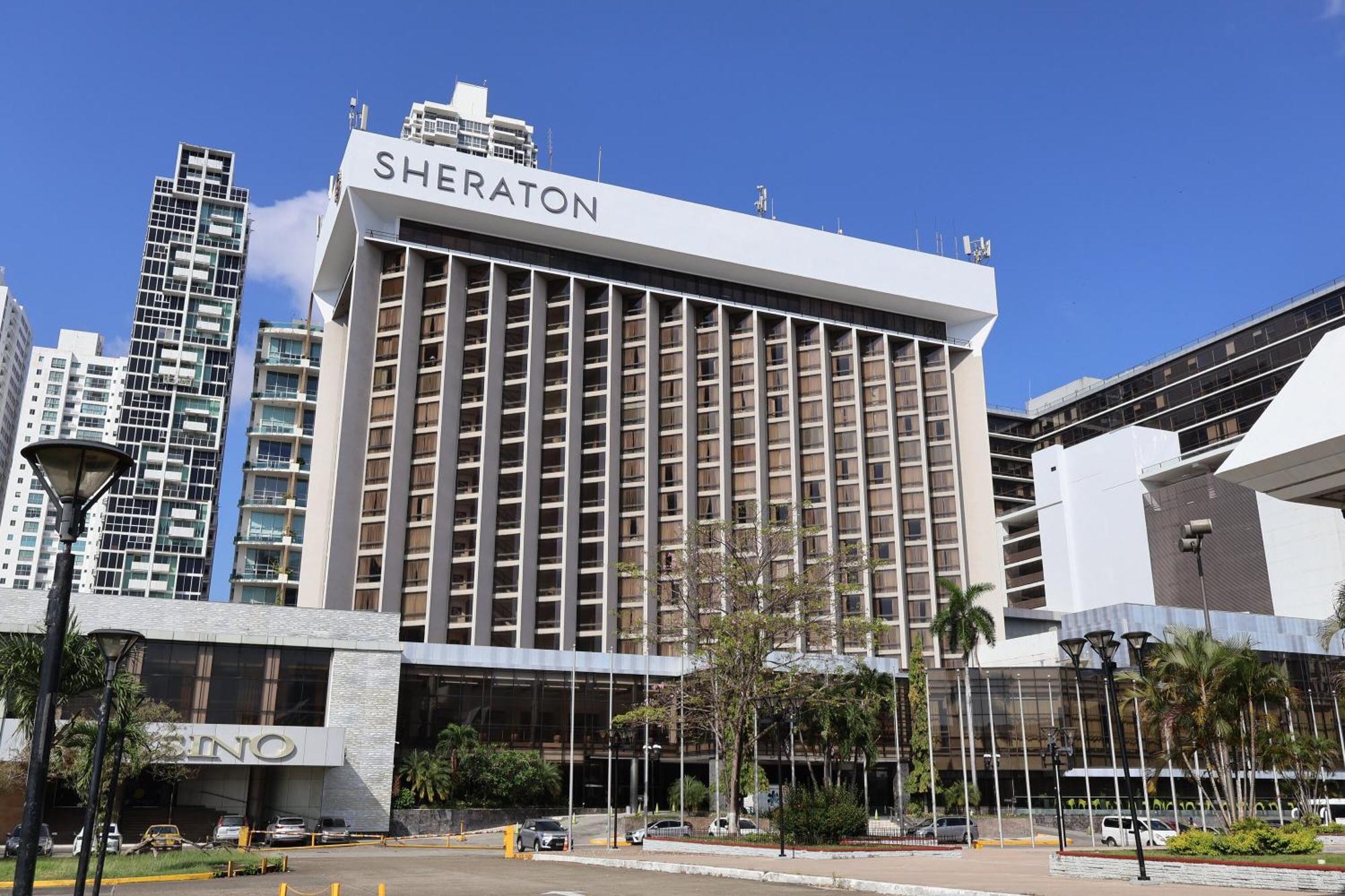 ホテル シェラトン グランド パナマ パナマ・シティー エクステリア 写真 The Sheraton Miami Hotel and Towers